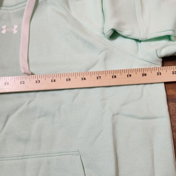 Under Armour Women’s Pullover Hoodie Size Medium | Light Green Sweatshirt | NWT - Picture 6 of 8